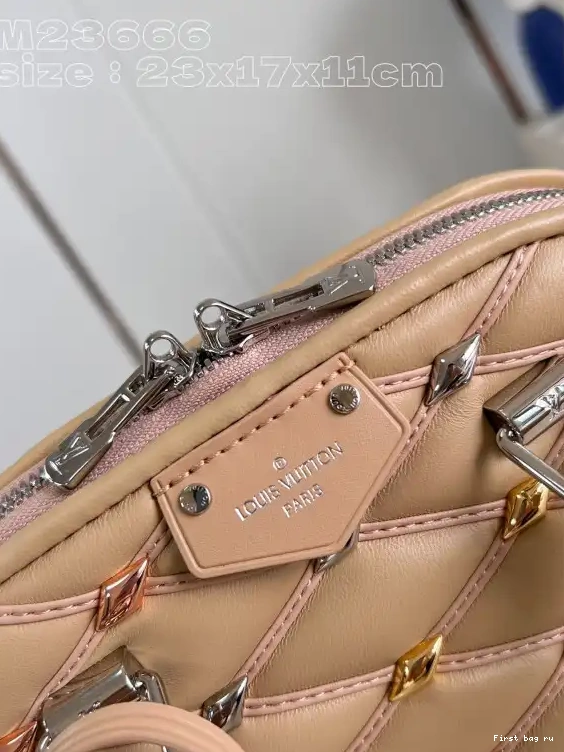 Frstbag ru VUITTON LOUIS Nano Alma 0529